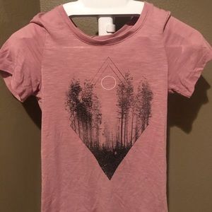 Cute graphic t with tie back